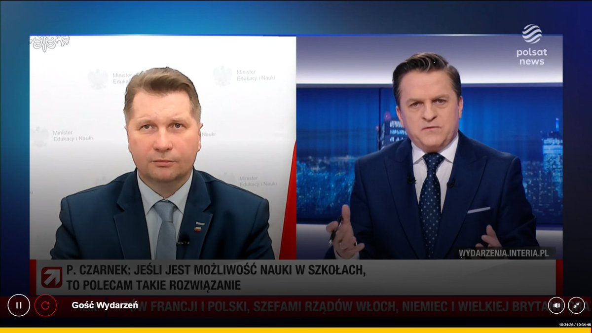 Bob_Gedron's tweet photo. Szok! Minister @CzarnekP powiedział właśnie w @PolsatNewsPL, że wydał decyzję zwolnienia z kwarantanny dzieci zaszczepionych mimo, że mogą roznosić wirusa i sam ma w tej sprawie wątpliwości bo wykonał polecenie Rady Medycznej przy trenerze. Kto tym bajzlem rządzi do cholery? https://t.co/IiyzZGYU9c