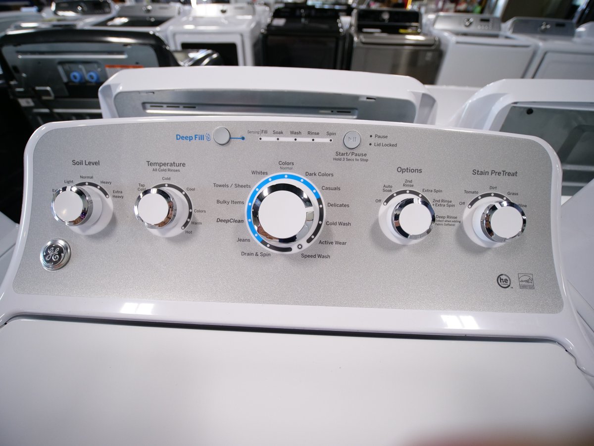 BrothersMain's tweet photo. Get loads of laundry done with a new washing machine from Brothers Main! https://t.co/GmPj6qIt2f

#washingmachine #appliances #BrothersMain https://t.co/KvGGuMysUd