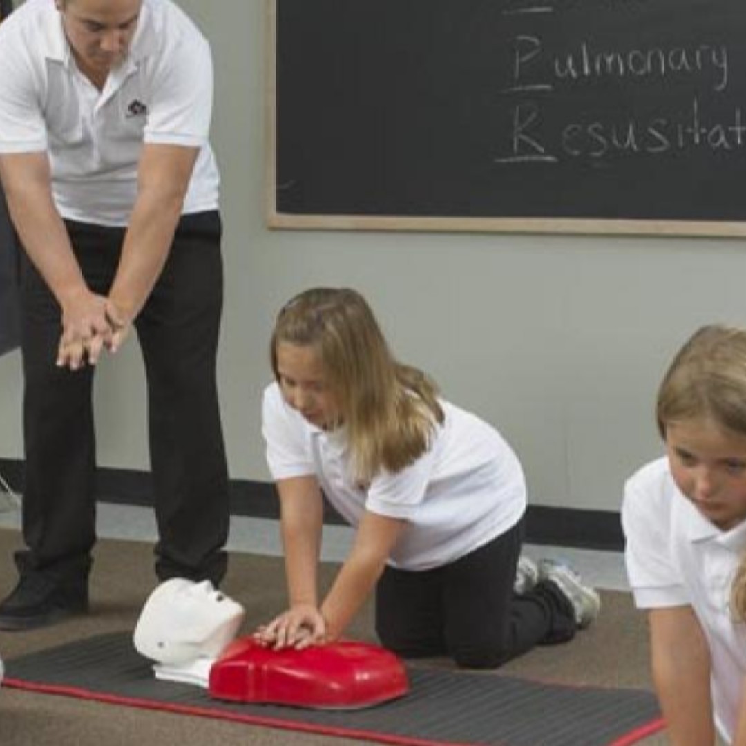 Looking for a flexible job with self-scheduling? A job that withstands lockdown? Becoming a first aid instructor may be right for you! Email Halton.Region@sja.ca to apply to the February instructor training program! ow.ly/bj9050HlzRF