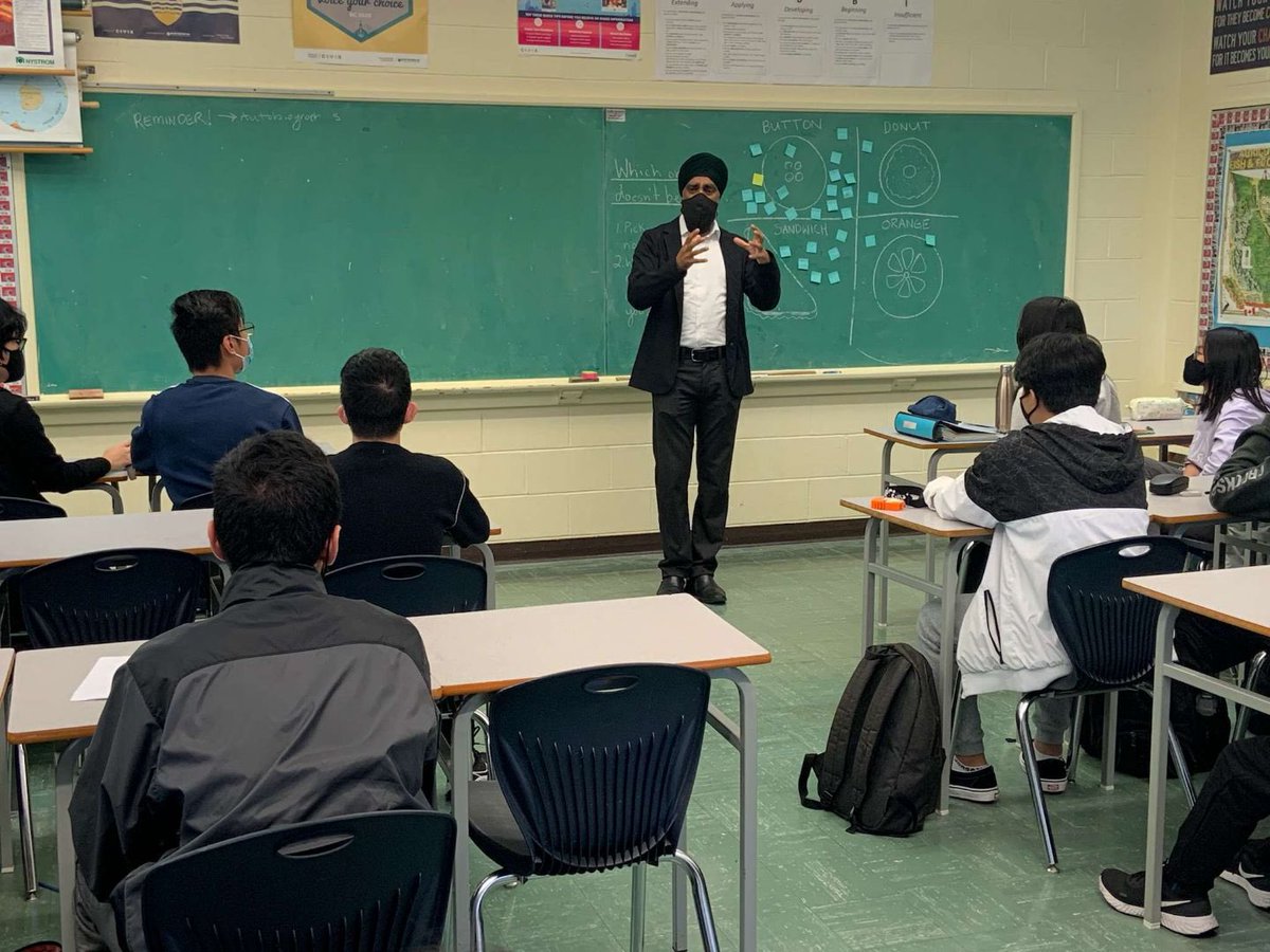 HarjitSajjan's tweet photo. Today on #EducationDay we recognize that every child has a gift to offer this world &amp; we need to invest in them early so they can reach their full potential. We need to ask what they could achieve if given the opportunity that comes from a safe, high-quality education. https://t.co/WxypsQdaSs