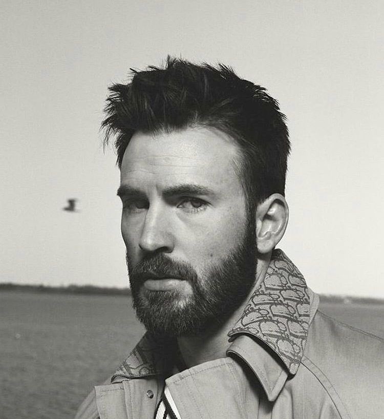 chris evans beard 2022