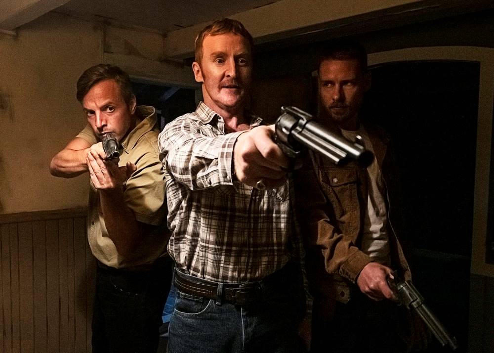 LRM_Exclusive's tweet photo. Two Deaths of Henry Baker Exclusive Clip of a Shootout #film #lrmexclusives #news #trailers #sabanfilms #twodeathsofhenrybaker https://t.co/99U9ECKt4T https://t.co/MnHrWRGveU