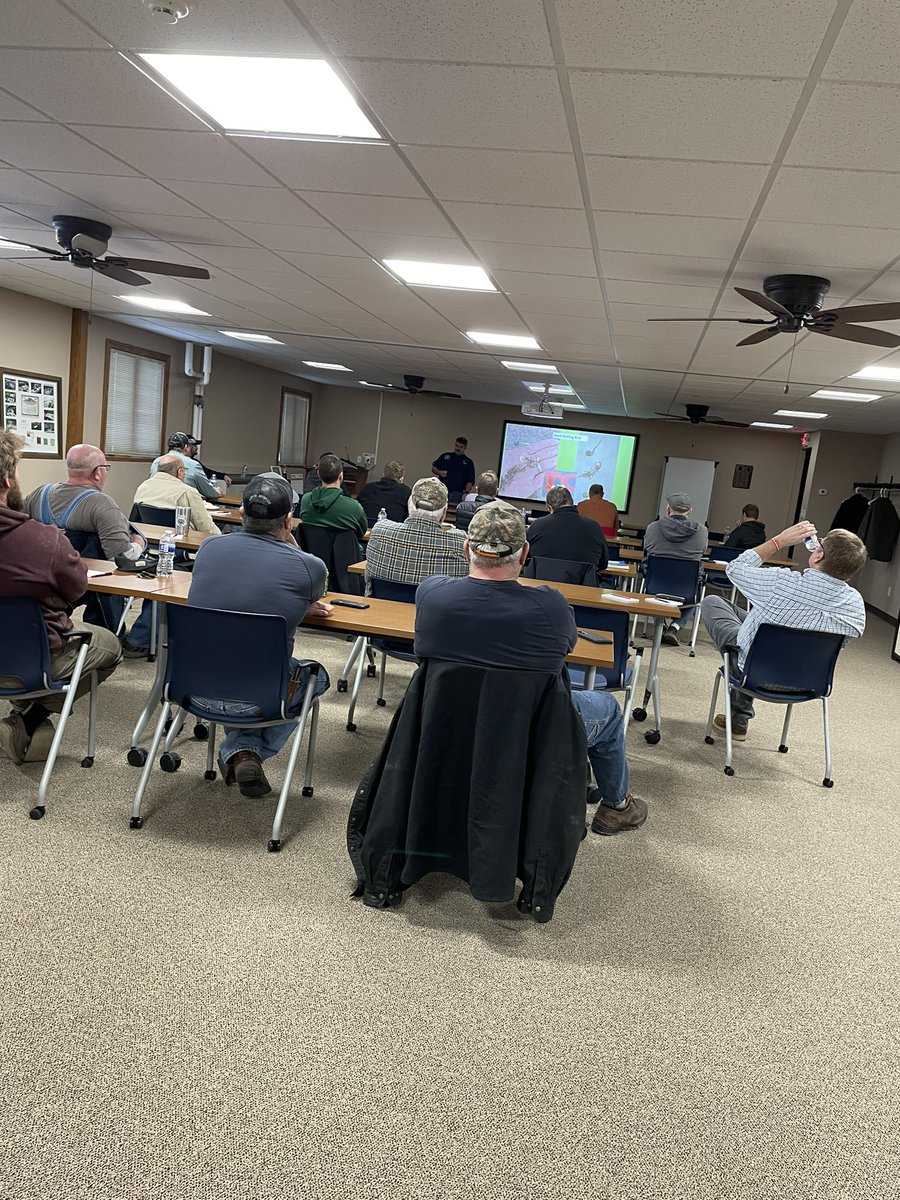 Highyieldseed's tweet photo. Still time to Catch Ken Ferrie and Matthew Duesterhaus at UFC at 1:30 today. @Highyieldseed @ursa_farmers @lewis_hybrids @CropTechInc https://t.co/8gcxqzjq2b