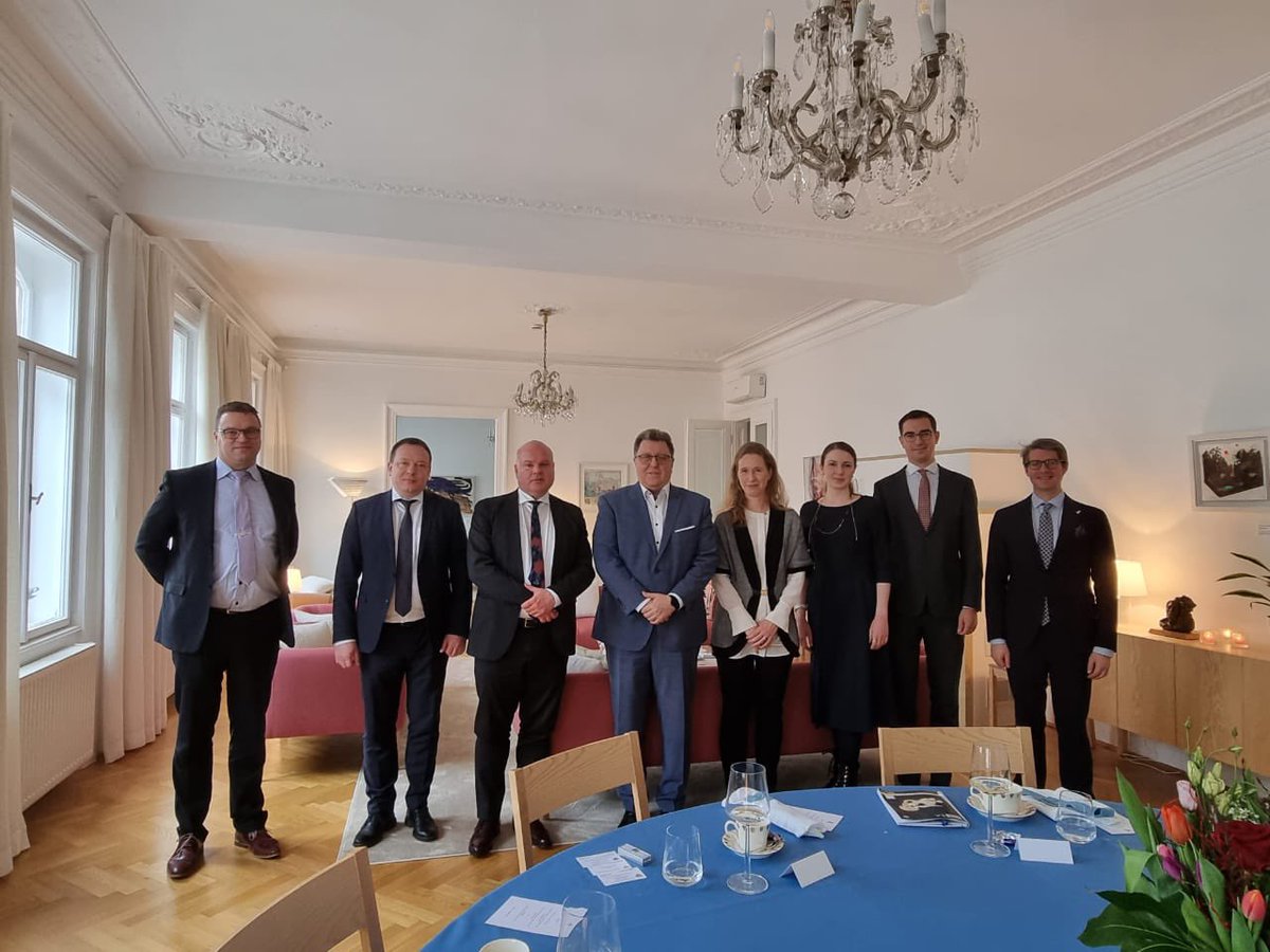armscontrol_rus's tweet photo. 🇷🇺 🤝 🇫🇮 Thank you @vesahakkinen and @Finland_OSCE for a great meeting and a fruitful interesting discussion on the future of the #StructuredDialogue that remains a vital #CSBM from Vancouver to Vladivostok. https://t.co/YDOPzkGnS6