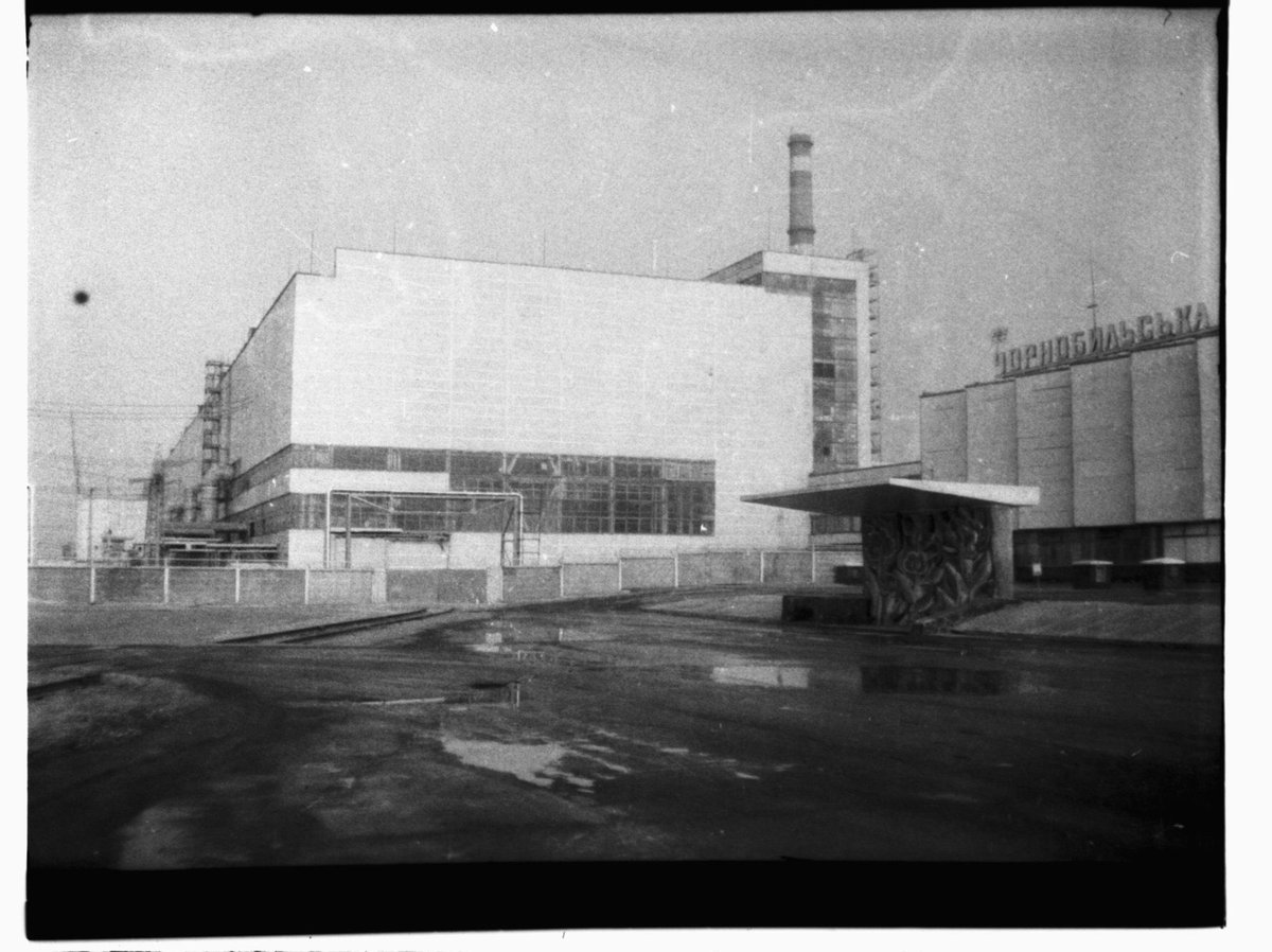 A unique collection of 44 photographs from the Chernobyl Exclusion Zone. Taken in the spring of 1988.

Check for more👇🏻 You wouldn't wanna miss this rare collection ▪️▫️

opensea.io/collection/exc…

Follow👉🏻 @back2thailand
