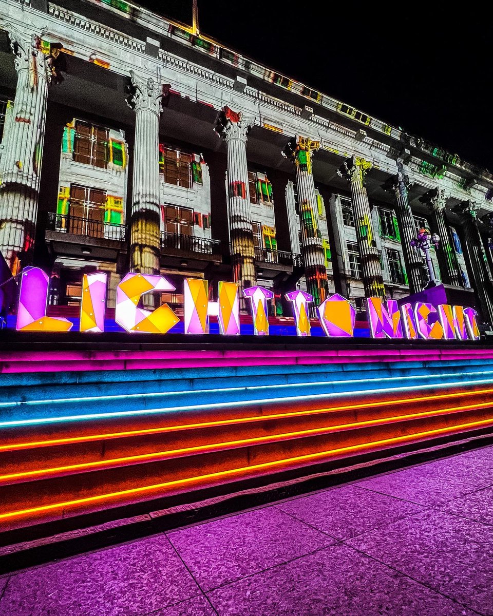 jackychew's tweet image. CAPTIVATING
#SGArtWeek #arttakesover #streetphotography #appreciateart #artinstallation