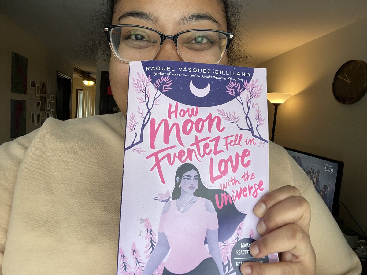 Crying because hands down one of the most moving books I read in 2021 just won the Pura Belpré Young Adult Author Award 😍 Thank you @poet_raquelvgil for helping me look at the universe in a new way. #ALAyma