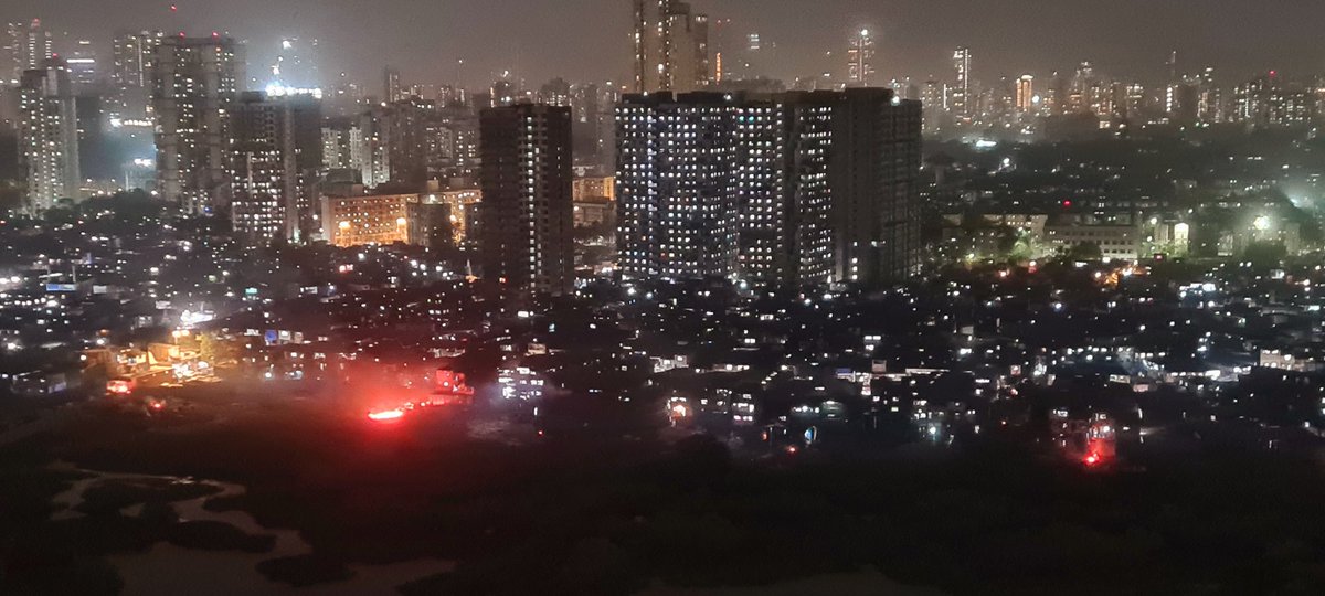 rajosik's tweet photo. Location : Bharatiya Kamala Nagar

Its an every night affair of burning  protected mangroves and marshy land to reclaim land. How is this legal. Seems it is becoming convenient for no one to address the issue. @MumbaiPolice @AUThackeray @CMOMaharashtra @mybmc https://t.co/M6hC1SMod7