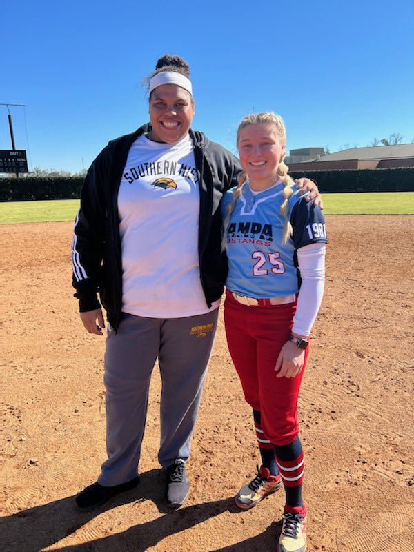 Cloe Pless (@cloepless) on Twitter photo Spent the weekend in Marianna, Florida! <a href="/chipolasoftball/">Chipola Softball</a> thanks for a great camp! Can’t wait to see you guys again! <a href="/SouthernMissSB/">Southern Miss Softball</a> <a href="/kelly_brookins/">Kelly Brookins</a> <a href="/coachangelbrown/">Angel Brown</a> Spent the weekend in Marianna, Florida! <a href="/chipolasoftball/">Chipola Softball</a> thanks for a great camp! Can’t wait to see you guys again! <a href="/SouthernMissSB/">Southern Miss Softball</a> <a href="/kelly_brookins/">Kelly Brookins</a> <a href="/coachangelbrown/">Angel Brown</a>