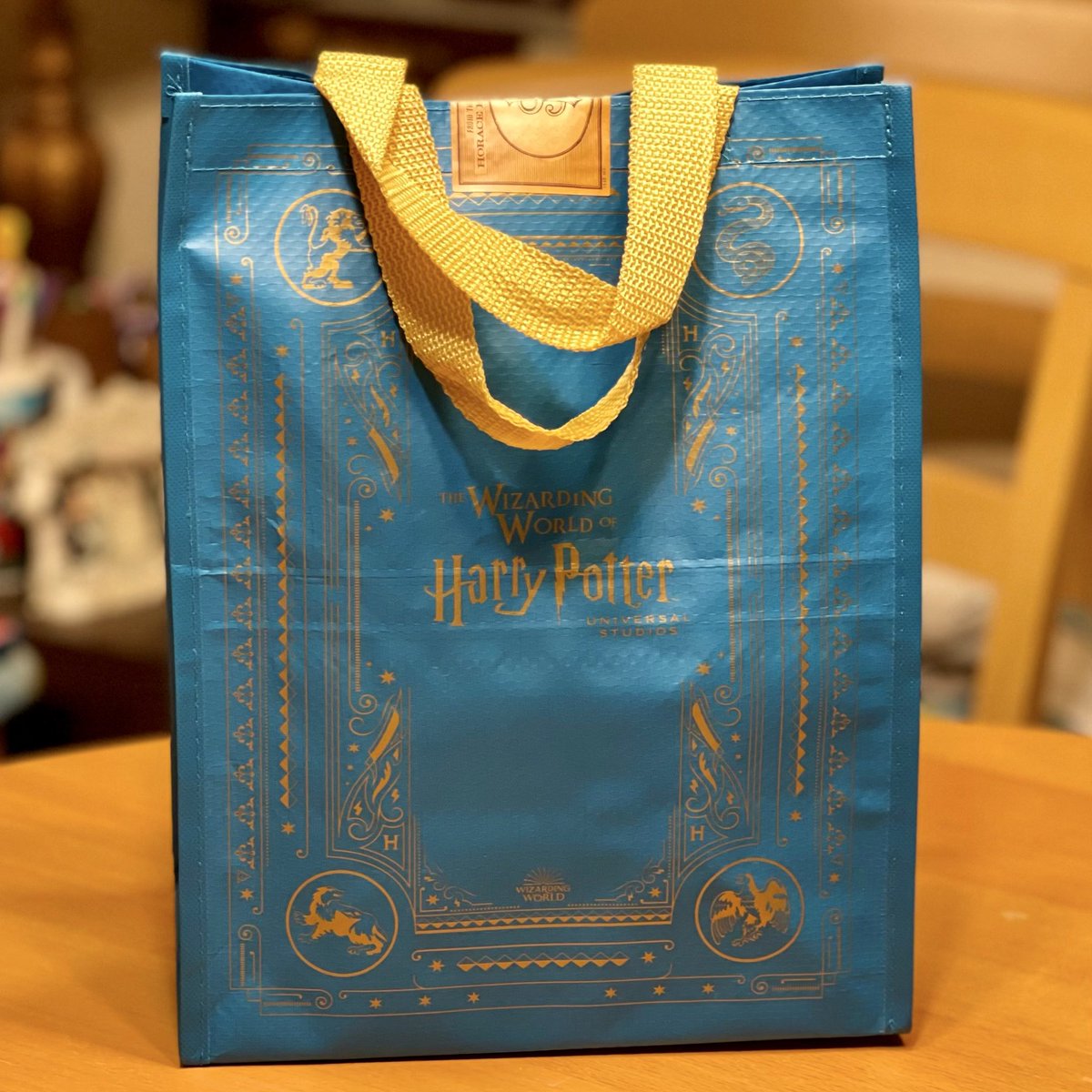 MagicVacSvcs's tweet photo. Order one for your client or loved one at:  
https://t.co/xQYrqGHAVY

#thankyou #thanks #Disney #DisneyPopcorn #disneyworld50 #ResortDelivery #GiftBaskets #GiftDelivery #GroceryDelivery #SupportSmallBusiness https://t.co/7jhwsAmrb6