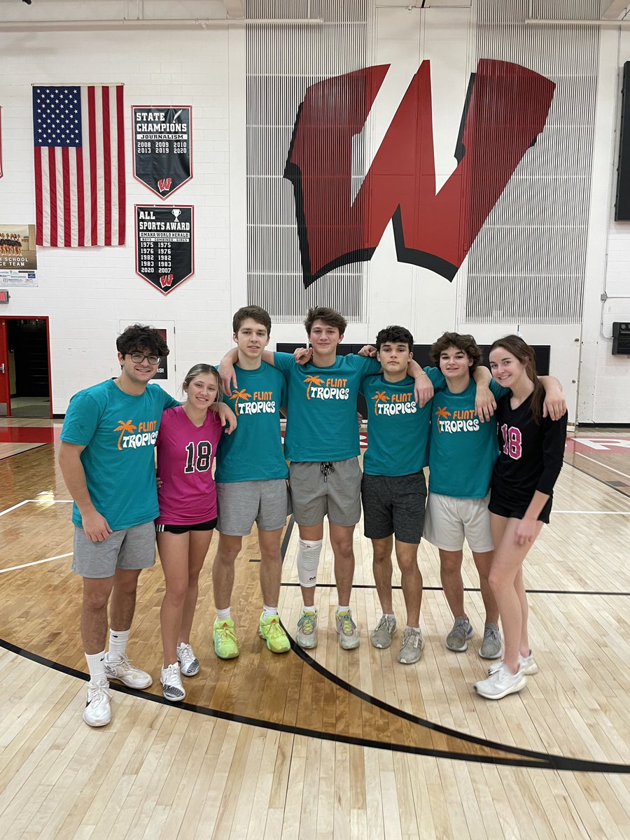 Saturday’s first ever co-ed volleyball tournament was a huge success! Giant shout out to Anna, Jake and Kailyn for organizing the whole event, raising close to $300 for Completely KIDS! Congrats to the winners, team PSS! Thanks to everyone that participated!