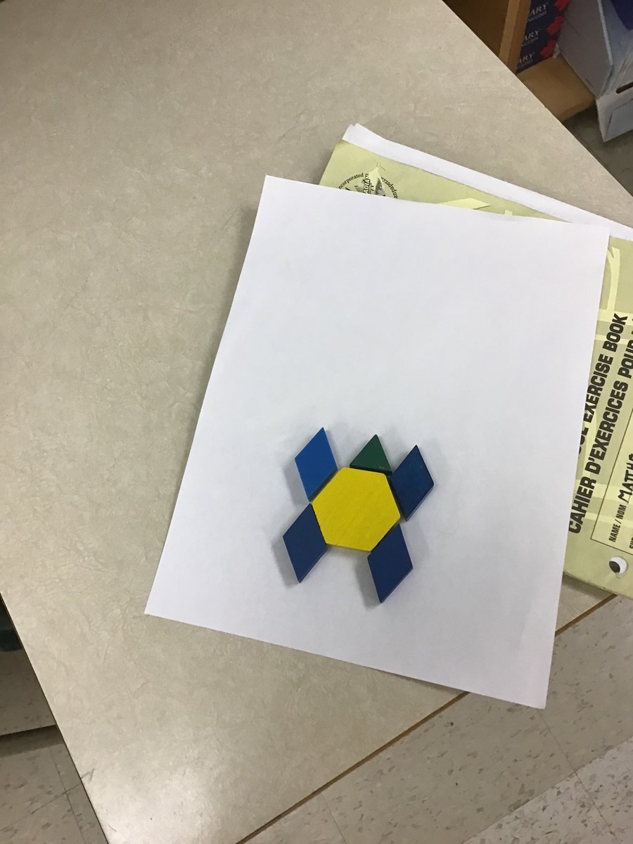 MsSchneider00's tweet photo. MF5A at @HilsonAvenuePS created Polygon Monsters and practiced using protractors to measure acute, obtuse and right angles! #ocdsbMath #MakeMathFun https://t.co/pz0NLrrTU2