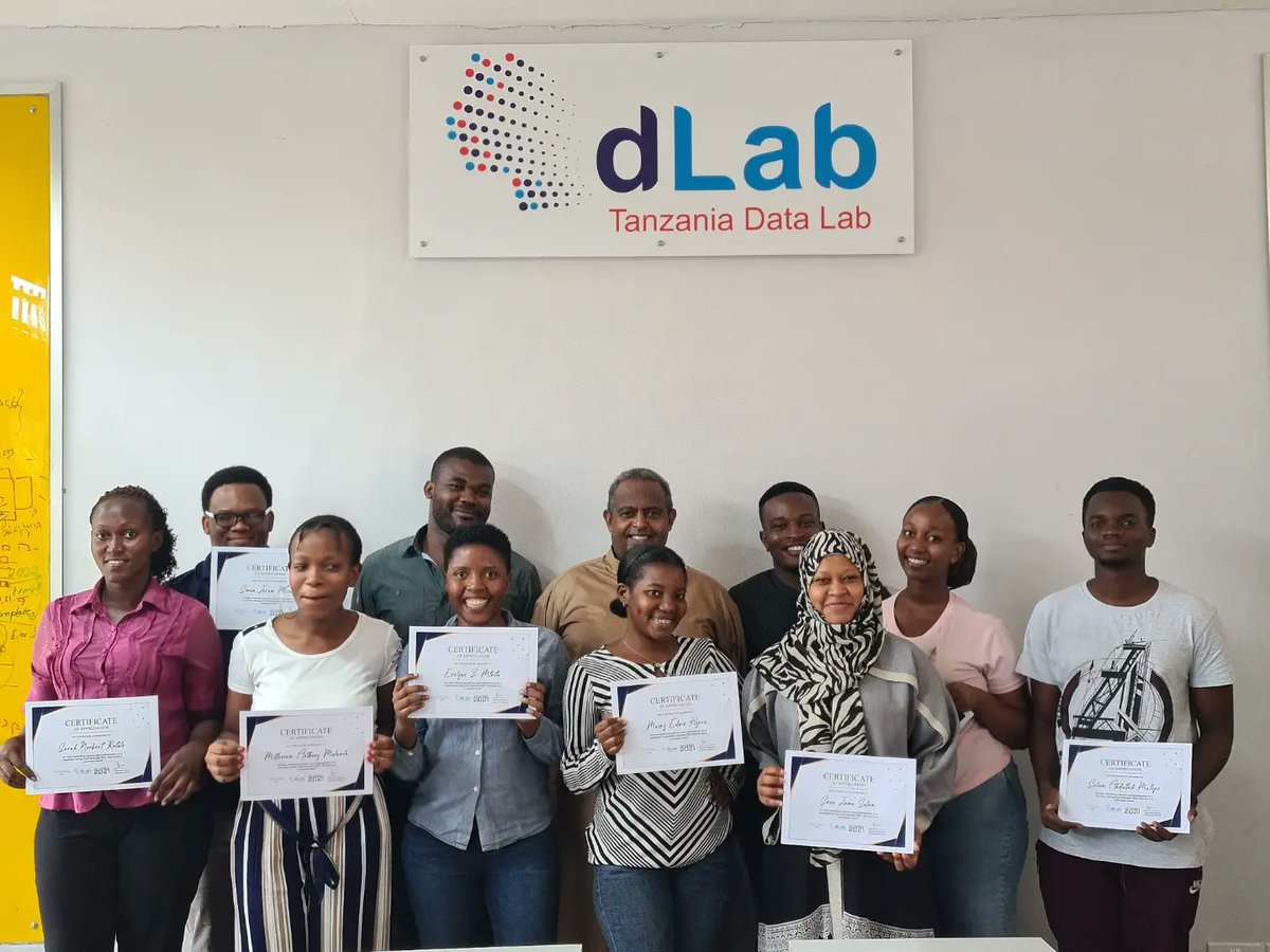 DataTamasha's tweet photo. #DataTamasha2021 wouldn't have been the same without these amazing volunteers!
dLab would like to thank all volunteers who worked tirelessly with us to ensure that the event was a success! We appreciate you!
#dLabTz #UnboxingData https://t.co/oH0UM4zSqF