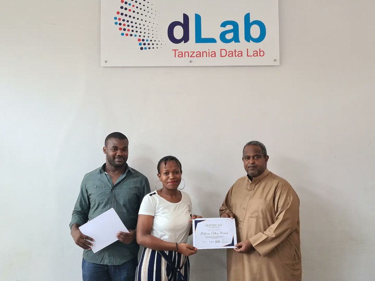 DataTamasha's tweet photo. #DataTamasha2021 wouldn't have been the same without these amazing volunteers!
dLab would like to thank all volunteers who worked tirelessly with us to ensure that the event was a success! We appreciate you!
#dLabTz #UnboxingData https://t.co/oH0UM4zSqF