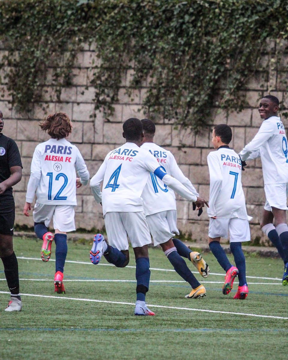 🔵🔴 BRAVO 🔴🔵 a nos u14 pour leurs victoires en championnat dans le Derby du 14eme sur un joli score de 8-2 💪🏼🔵🔴