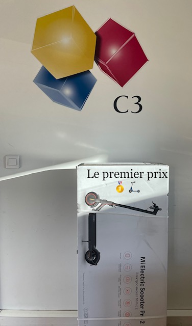 Les gagnants du challenge «e-late show» organisé avec notre partenaire <a href="/Global_Exam/">GlobalExam</a> ont reçu leurs lots! Une trottinette et des airpods pour les 1ers et 2eme lots. Vous aussi, vous pourrez remporter de superbes lots au prochain challenge fin mars! #certification #apprentissage
