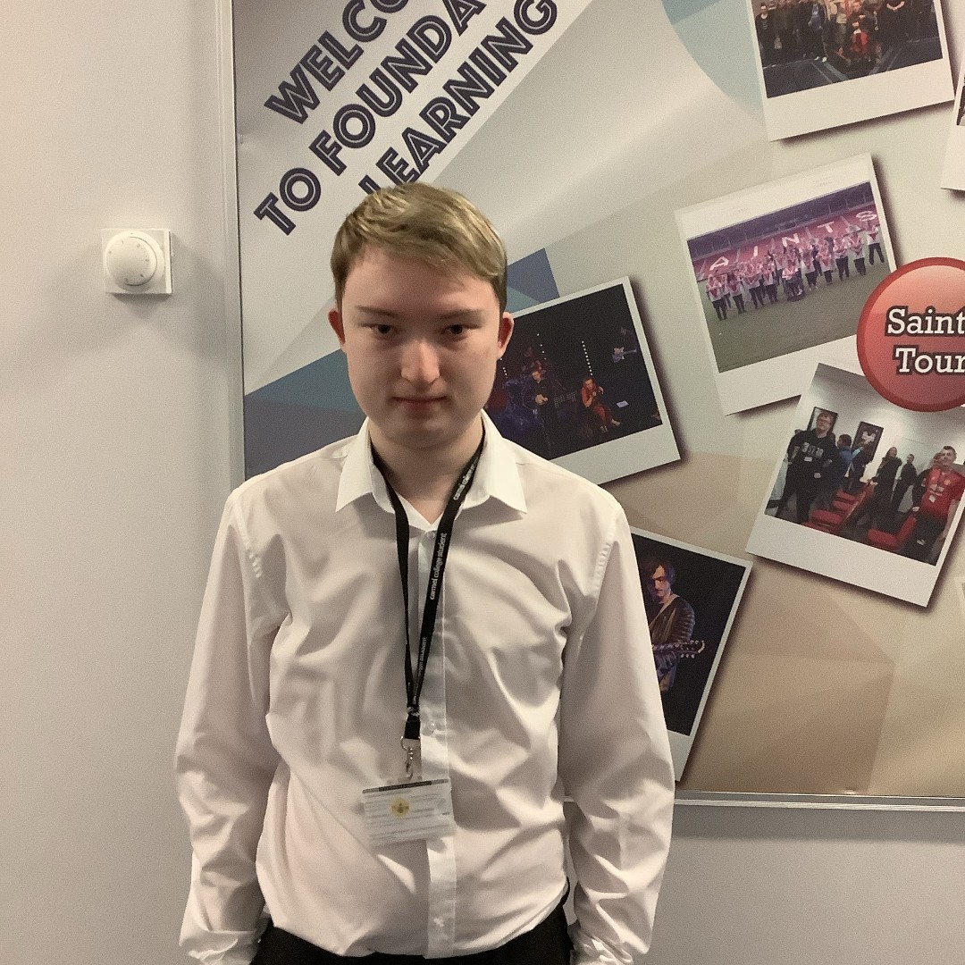 CarmelCollege's tweet photo. Foundation Learning student, Matthew Dolan, has started his work experience placement today at Boots. The placement is part of his BTEC Level 1 Introductory Diploma in Vocational Studies. Weโre wishing him lots of luck and we know he will be amazing! ๐๐๐ https://t.co/DYpYmlFVMC