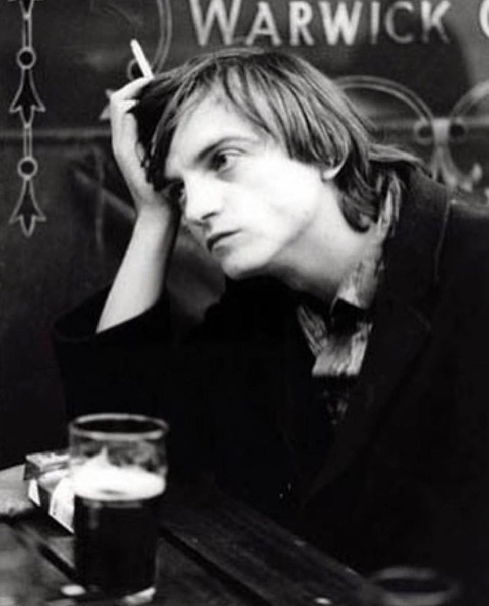 jeffknet's tweet photo. Check the record, check the record, check the guy’s track record. Remembering Mark E. Smith, lead singer of #TheFall, who passed away on this day in 2018 from lung cancer at the age of 60. #BigNewPrinz #HipPriest #TotallyWired #TelephoneThing https://t.co/JLjyzDDABO