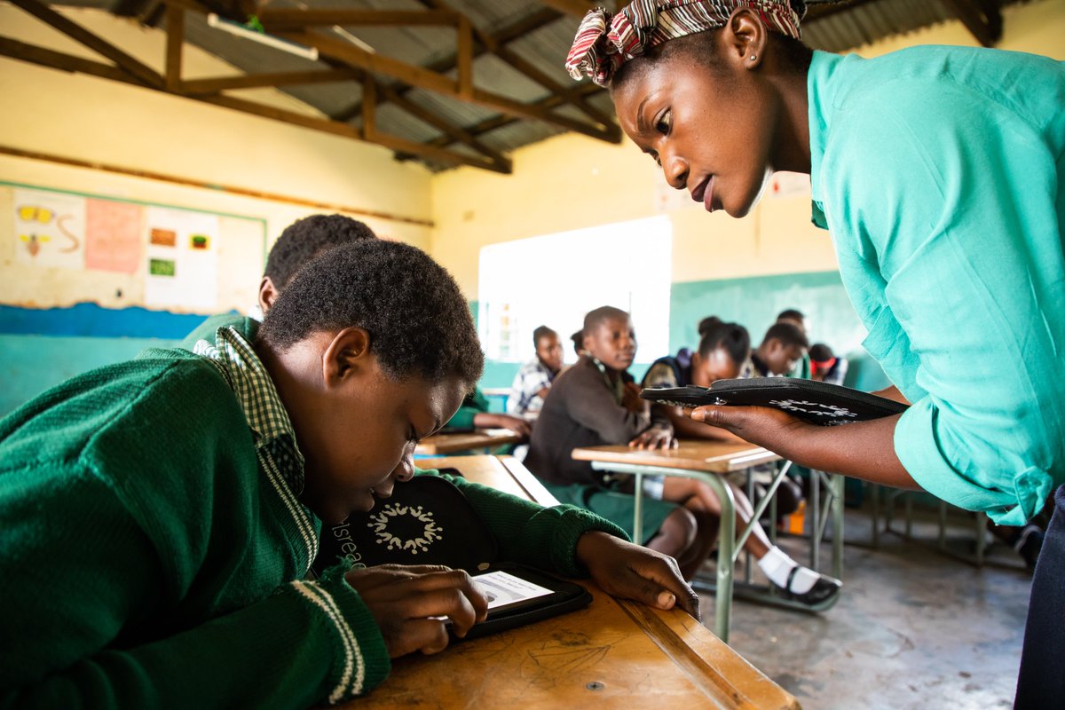KAustrianPC's tweet photo. For more evidence on #WhatWorksforGirls in ed., check out 2 recent @Pop_Council RCTs: 
❓Distributing sanitary pads did not impact girls' ed. outcomes 👉🏼 https://t.co/f4NtCHwgO9 
✅Mentor-facilitated book groups with e-books did 👉🏼https://t.co/y0xSbDtRkg 

#GIRLCenter #EGER https://t.co/QdvKgabXXQ