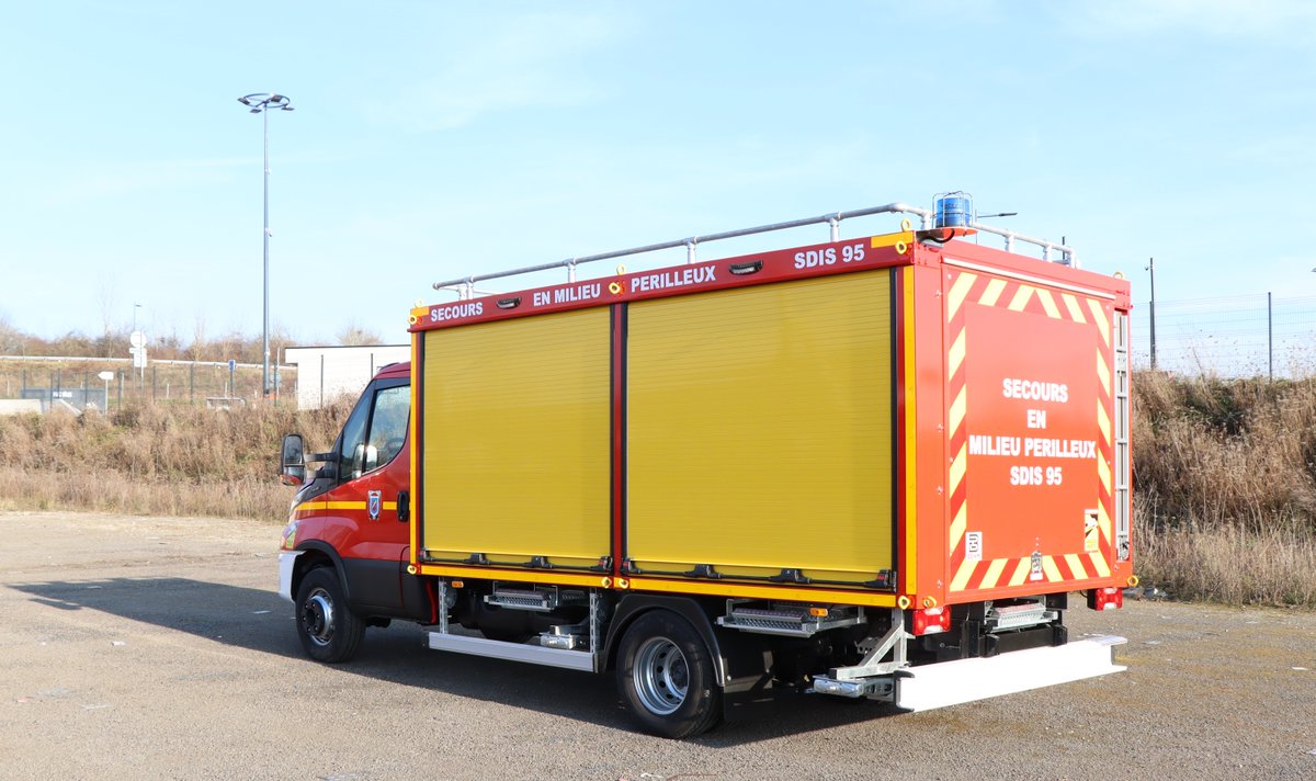 BehmSas's tweet photo. Véhicule d'Intervention et de Secours à destination de l'équipe #GRIMP (Groupe d’Intervention en Milieux Périlleux) des Sapeurs-Pompiers du Val-d'Oise.
Nous remercions #sdis95 pour leur confiance.
@IvecoFrance @valdoise #VRGIMP #véhicules #pompiers https://t.co/Y3jK4KbjEv