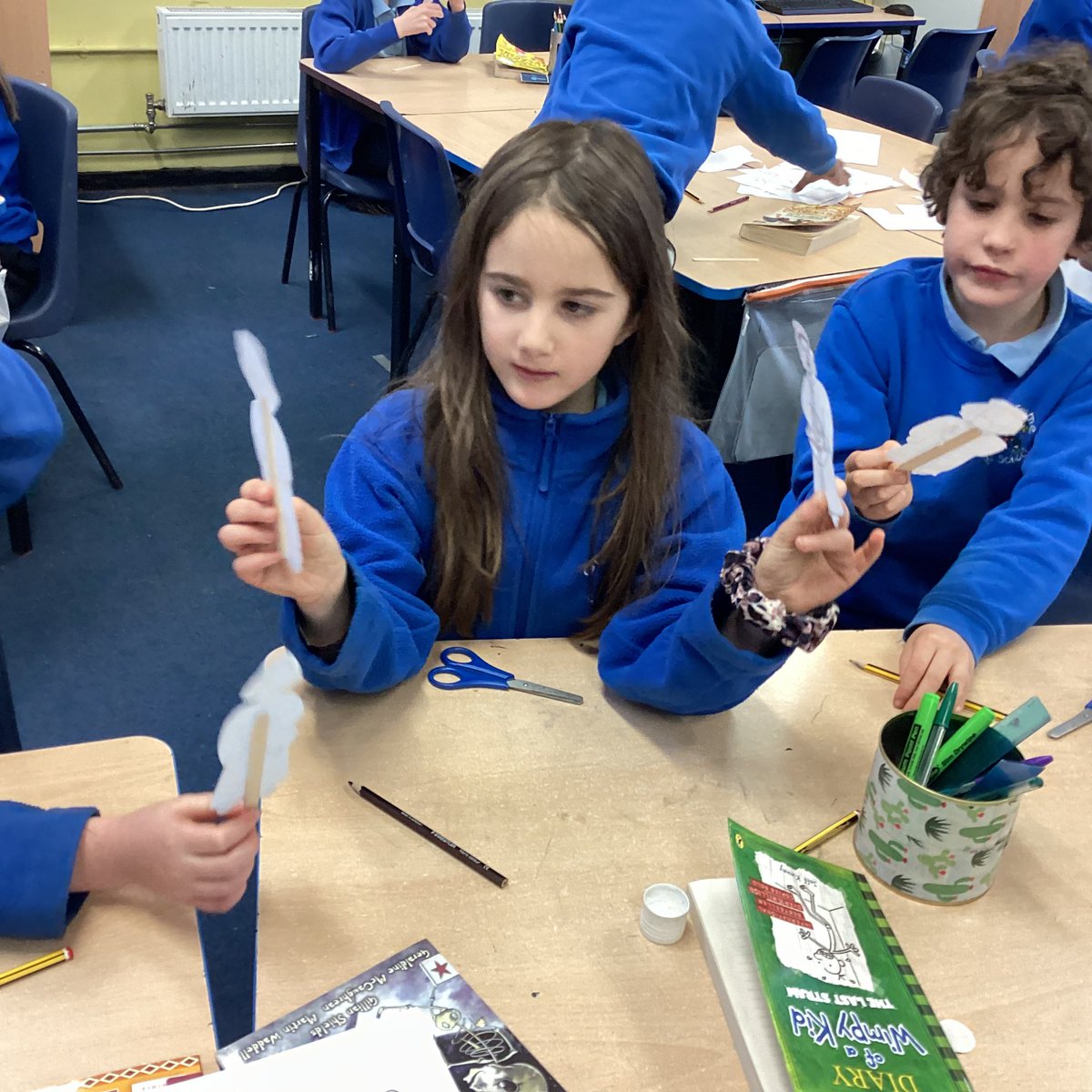 glenfromep's tweet photo. Cedar class using different art mediums for RE.#year3 #cedarclass https://t.co/XXADs0PEcy