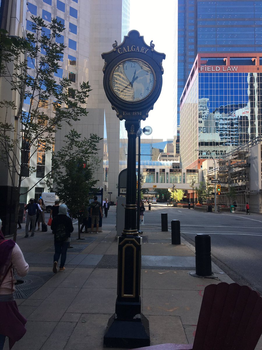 Amoiisepet's tweet photo. #calgary #canada https://t.co/IUnETW0fGw