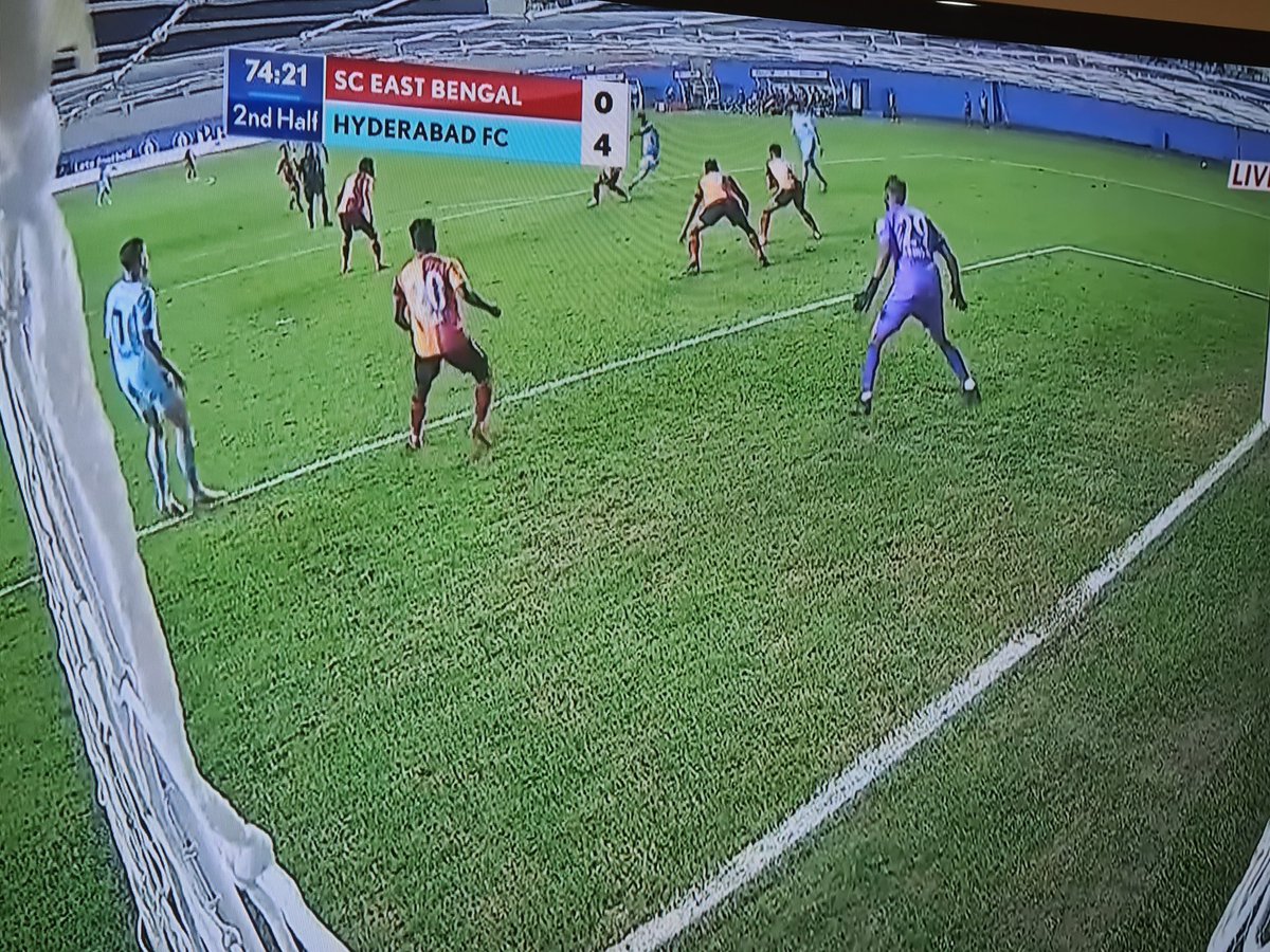 Andrew007Uk's tweet photo. And hopefully if @IndSuperLeague don't spoil it #BigBart has his first hat trick for @HydFCOfficial.
And you thought he'd retired @Omojuwa!
0-4 #HyderabadFC https://t.co/lcmC1k5HqA