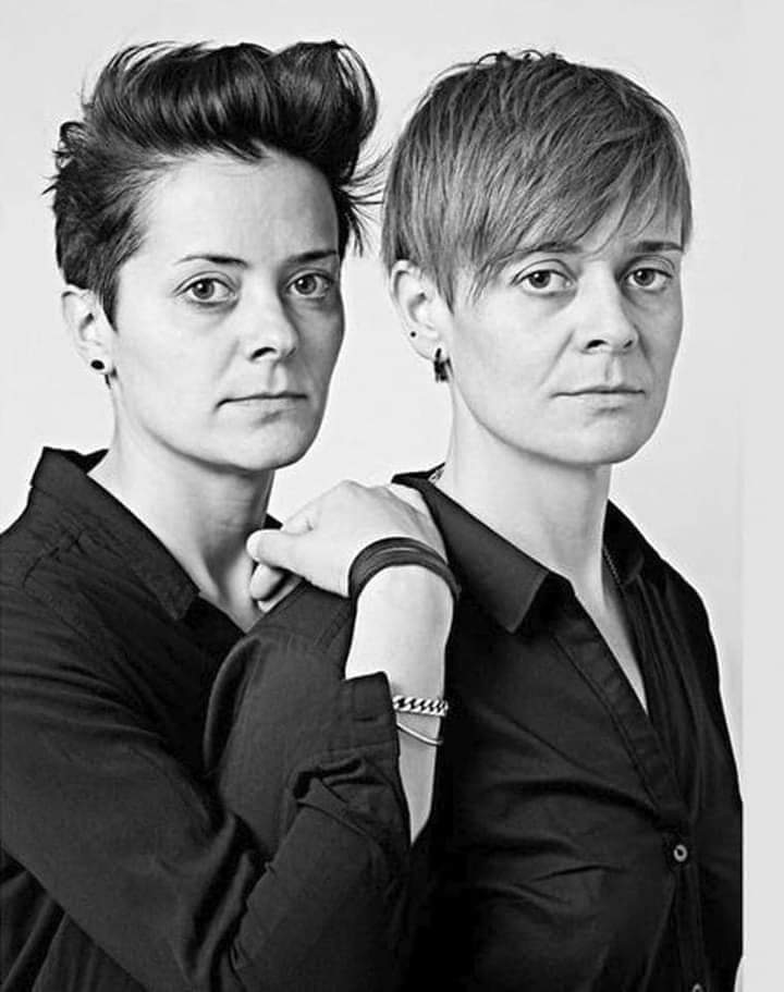 Canadian photographer Francois Brunell searches and photographs similar people, but who are not related to each other. He has currently photographed about 200 doppelgangers!