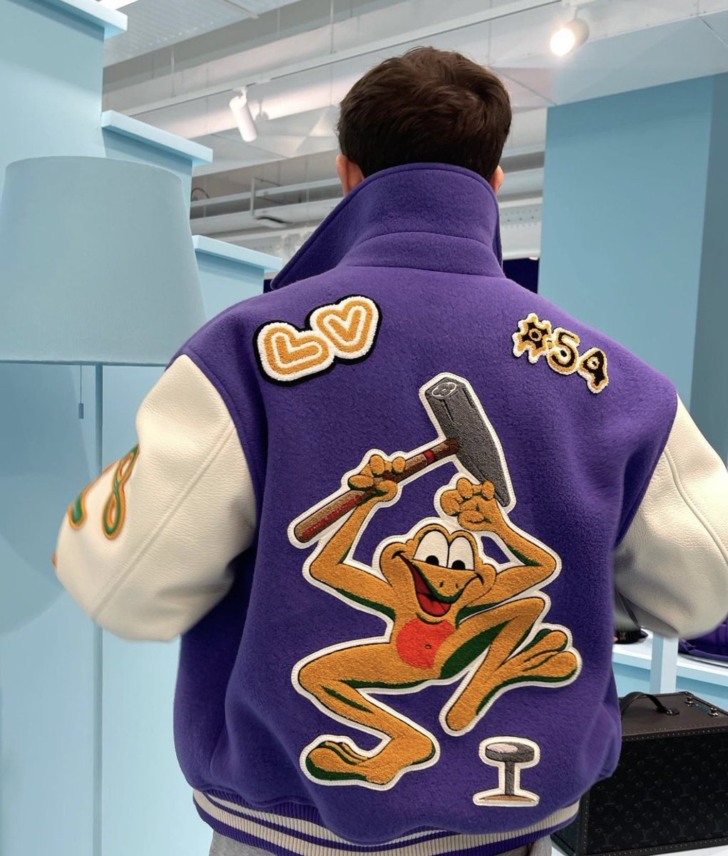 FitThemAll's tweet photo. Les nouvelles varsity jacket Louis Vuitton conçues par Virgil ✨ https://t.co/ekSeasRiEc