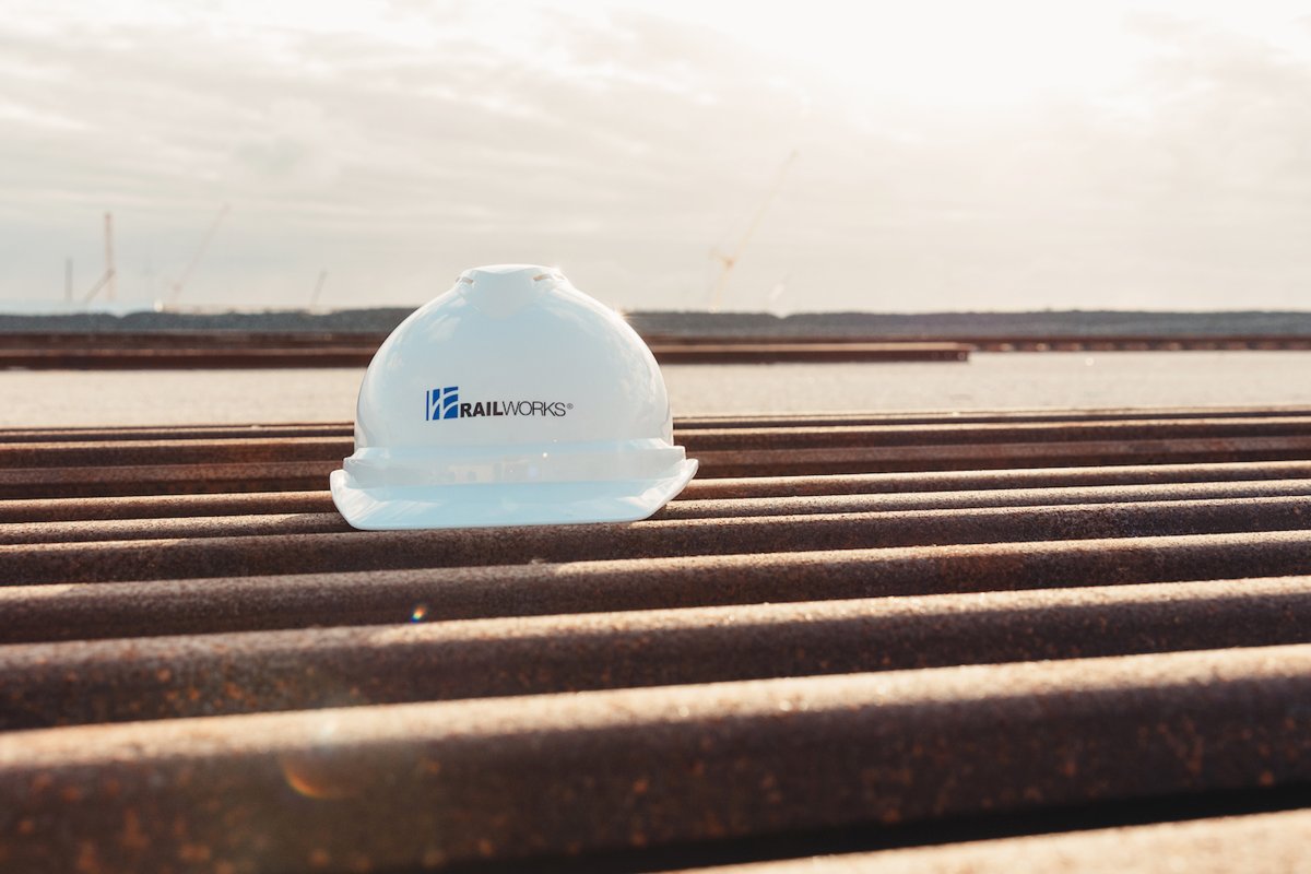 RailWorksCo's tweet photo. RailWorks is hiring across North America! We have openings for skilled craft, operations, and professional positions. View all roles here: https://t.co/c0LebotqUq https://t.co/gS2X0giIDd