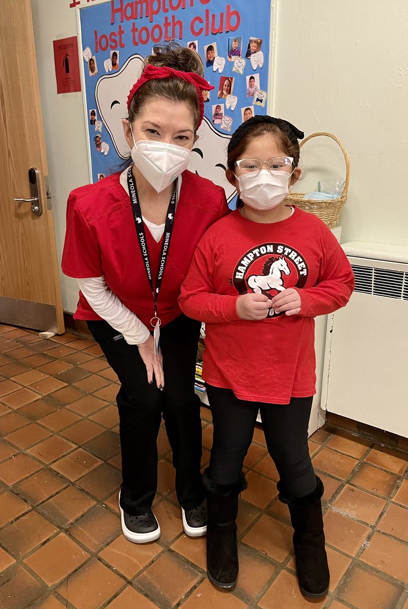 Super sweet moment…When your hobby is knitting/crocheting 🧶, and you admire a learner’s hand knit headband, and she proudly says it is from El Salvador, and then brings you one in your favorite color, and then asks to twin with you ❤️<a href="/Hampton_Street/">Hampton Street</a> #MineolaProud