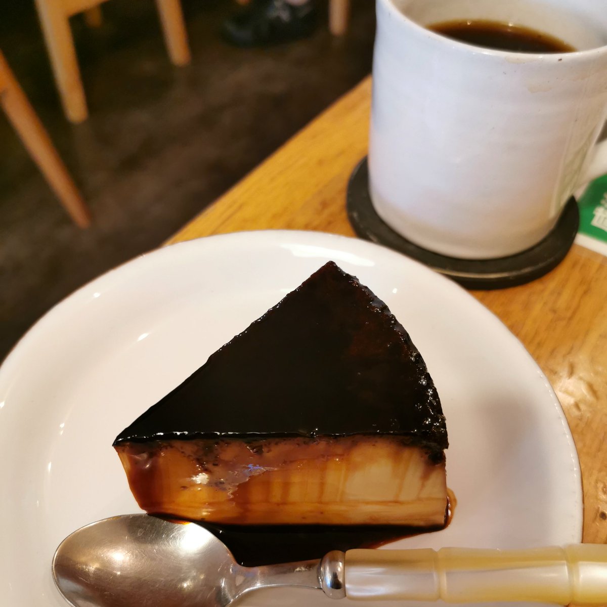 takeonomado's tweet photo. 世界はプリンに溢れてる。
ニューヨーク、Beja（ポルトガル）、大阪、東京。 https://t.co/6u0uYwLoIJ