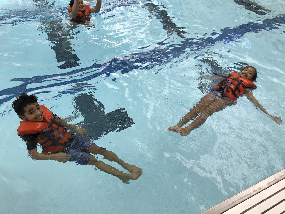 mrshueysclass's tweet photo. Swimming is in the books! We learned a lot! @HayshirePOWER @sthomascysd https://t.co/o4s0Np1MkG