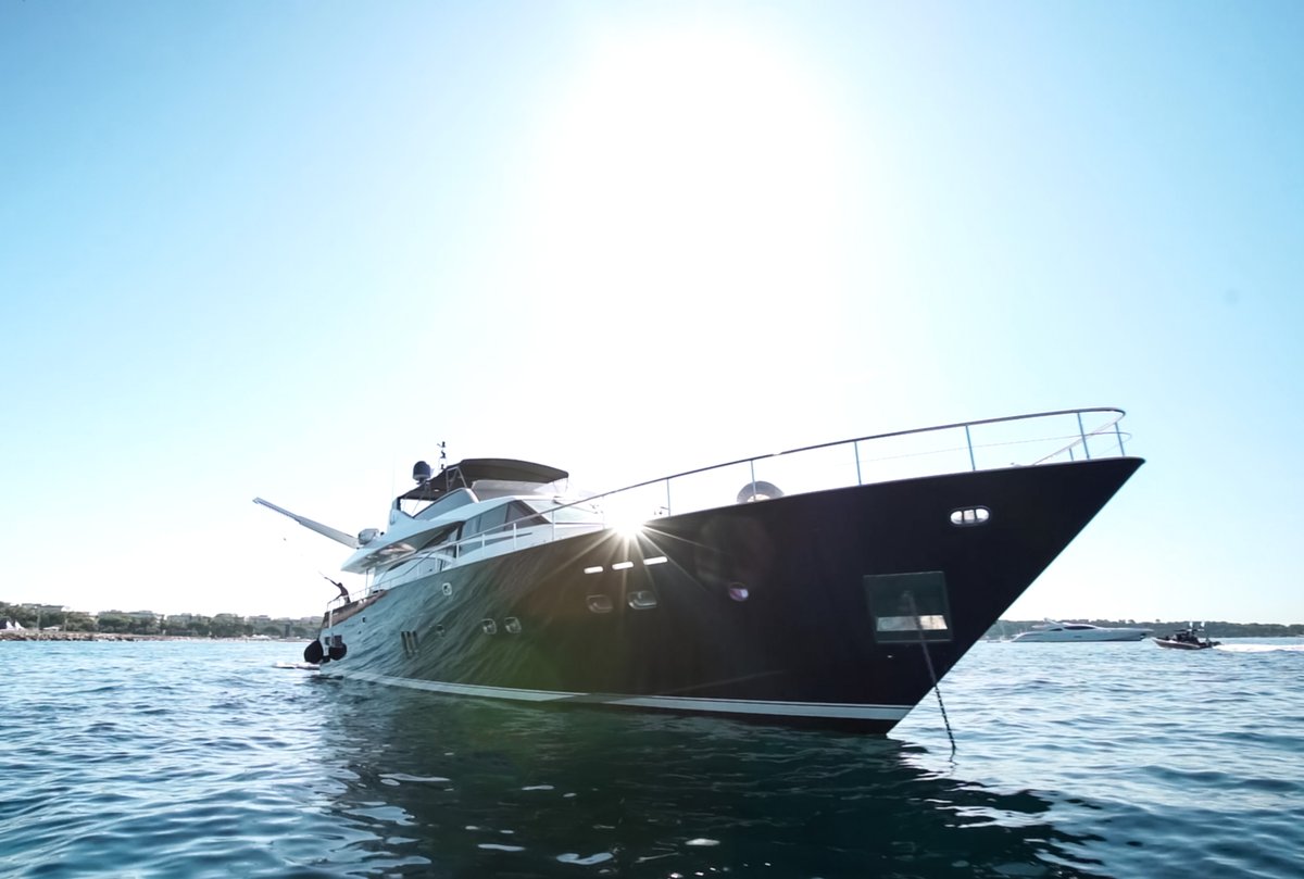 WestNautical's tweet photo. Book ahead for your summer luxury charter in Italy, France or Corsica on board the yacht with the ultimate toy box, 30m #Couach Lady Amanda🛥

Prices from €46,000 per week for up to 10 guests sharing 

Enquire now: Charter@westnautical.com 

#yachts #superyachts #yachtcharter https://t.co/oM9Umpg47J