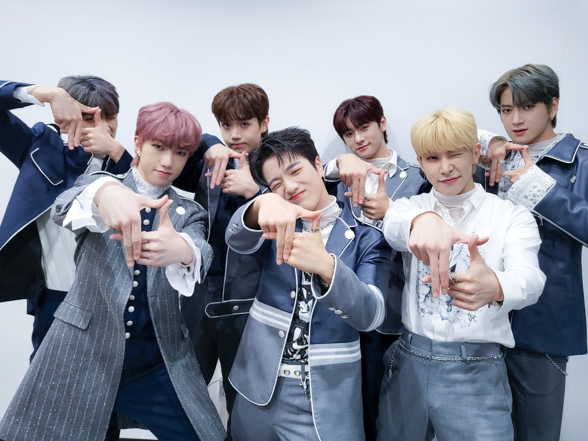 TRENDZ_OFFCL's tweet photo. [📷]

우리 4주차 활동도 신나게 달려봐요🔥

#TRENDZ #트렌드지 #BLUESET 
#TNT #Truth_N_Trust #WeCanBlowItUp https://t.co/VMftmq3R52