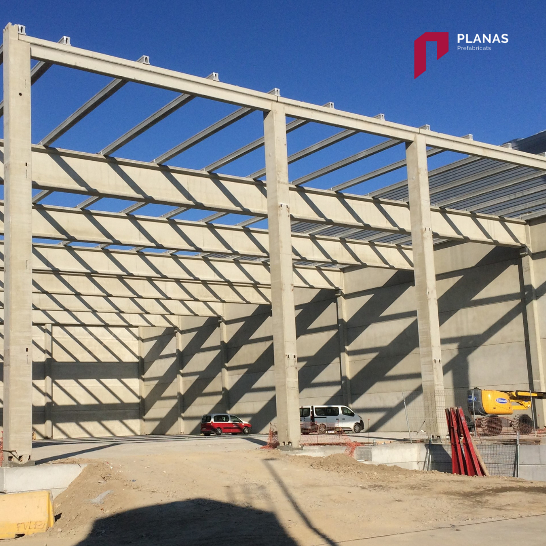 L'operador logístic Nordlogway ha confiat en Prefabricats Planas per a l'ampliació de la seva plataforma logística a Manlleu.

El nou edifici compta amb una superfície total de 4.000 m2, distribuïts en dues plantes.

#construcció #prefabricatsplanas #arquitectura