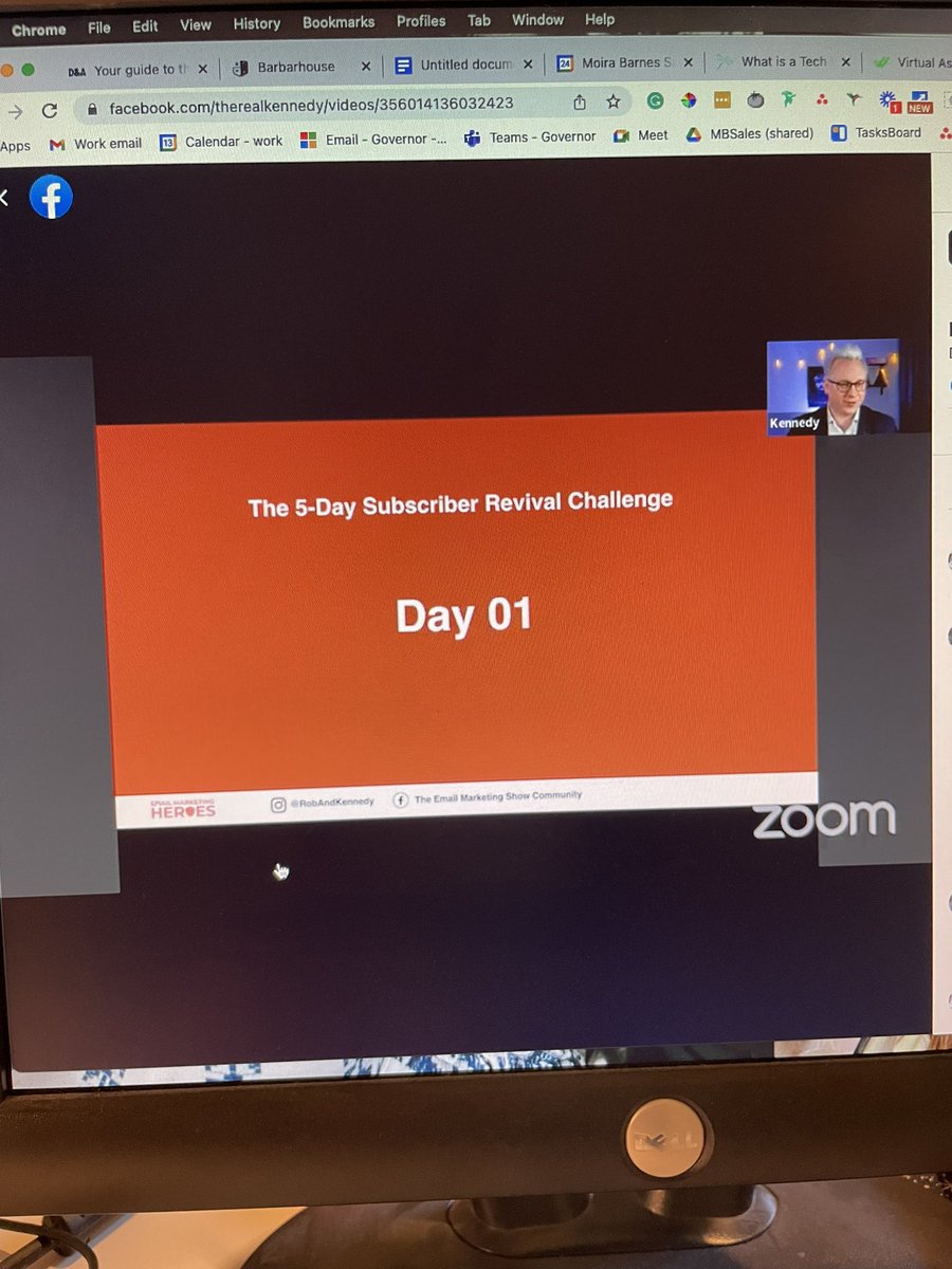 Learnt about a new clothing item today #hoodigan with @RobandKennedy. Also started a new 5 day challenge with them.