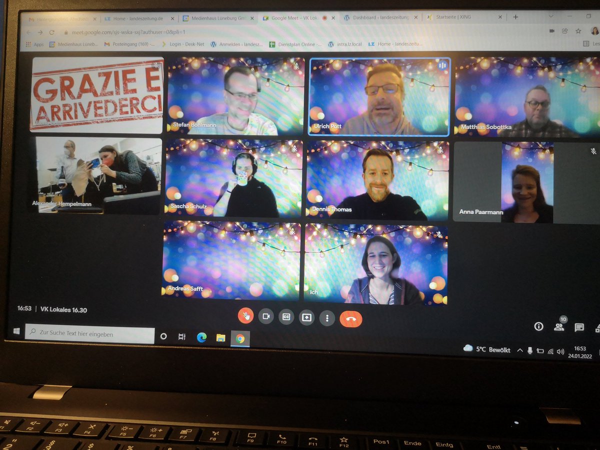 KatjaGrundmann's tweet photo. @RathMarc @mzwebde Letzte VK mit @RathMarc : Wir sagen Gracie, Arrivederci, vielen Dank und auf Wiedersehen! 💁‍♀️ https://t.co/Dgl6Cn0GKV