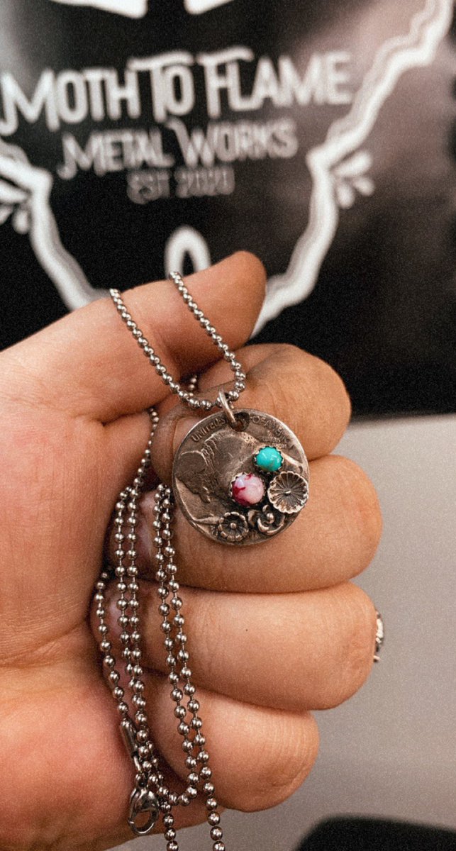 moth_metalworks's tweet photo. If keeping this one is wrong.. I don’t want to be right 🤤 Keep an eye out for more Wild Flower Nickels in the SHOP UPDATE!!! Set your alarms for SUNDAY FEB 6TH @ 7:00pm CENTRAL TIME🦋 https://t.co/Sj8I3yx0Dq