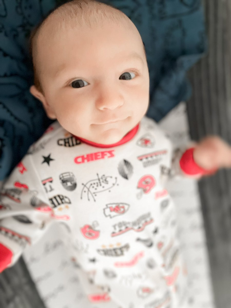 Erin_E_Davidson's tweet photo. Waking up not hungover and realizing this is the first time in four years Blaike and I haven’t closed down the #Brooksider after a big playoff win…
Crazy how life changes
#NFL #ChiefsKingdom #BUFvsKC #AFC #Parenting #NewParents #Chiefs https://t.co/kKt4krwBH4