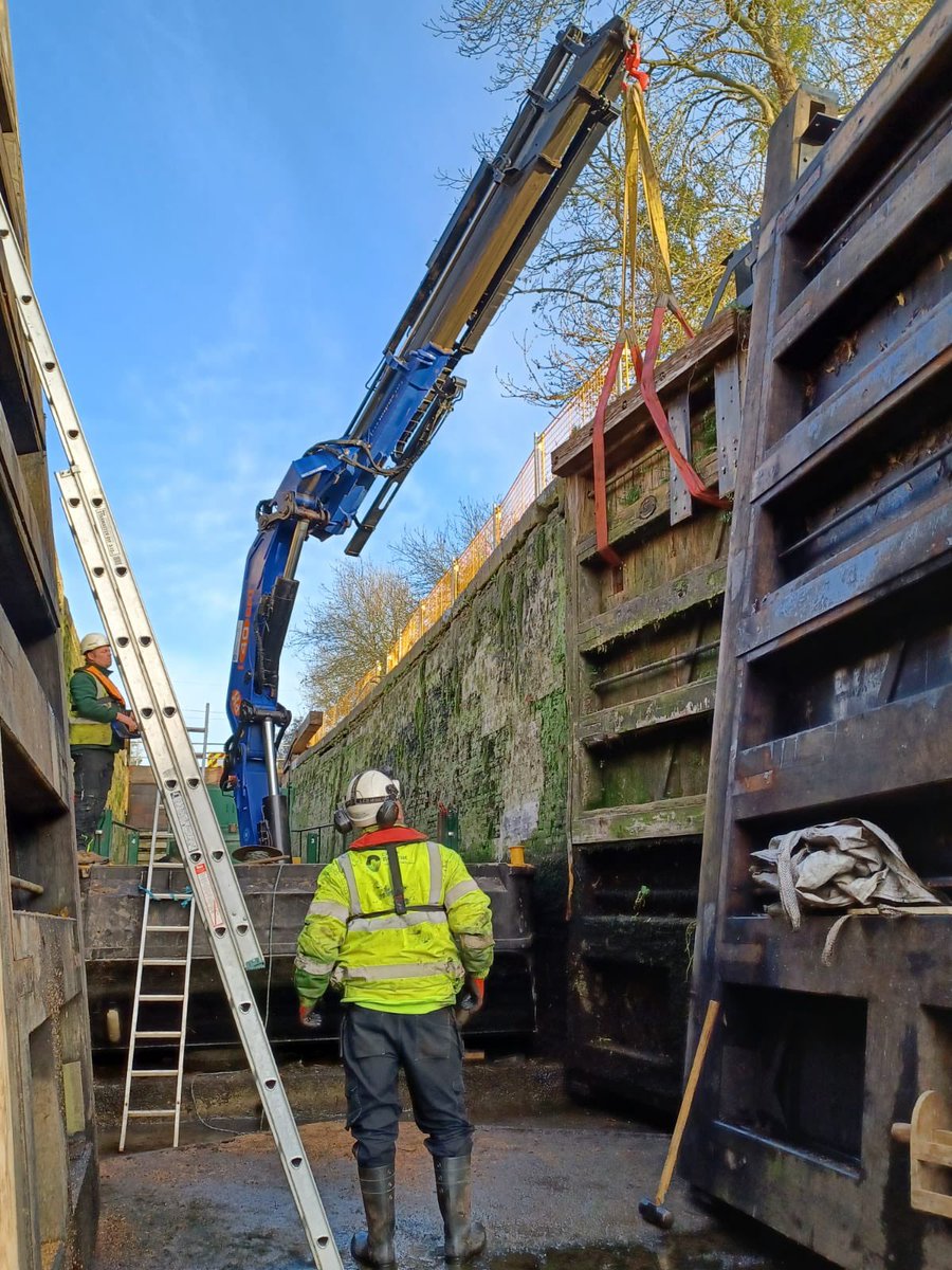 The Rothen Group (@therothengroup) on Twitter photo Lifting from the deep!🏗
Our contract lift team have been assisting <a href="/CRTSouthEast/">Canal & River Trust London & SE</a> <a href="/CanalRiverTrust/">Canal & River Trust</a> with the stoppage at Denham Deep Lock. These lock gates (weighing 4t each😯) needed to be replaced and The Rothen Group’s powered crane boat Vixen was deployed for the job.(1) Lifting from the deep!🏗
Our contract lift team have been assisting <a href="/CRTSouthEast/">Canal & River Trust London & SE</a> <a href="/CanalRiverTrust/">Canal & River Trust</a> with the stoppage at Denham Deep Lock. These lock gates (weighing 4t each😯) needed to be replaced and The Rothen Group’s powered crane boat Vixen was deployed for the job.(1)