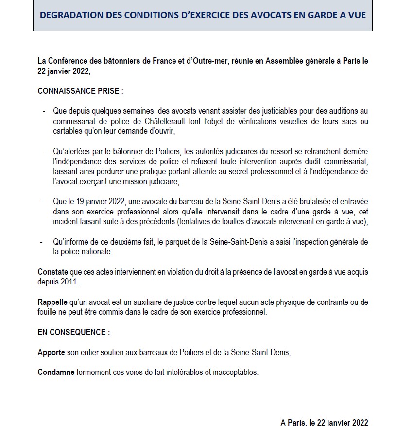 Retrouver la motion sur la "dégradation des conditions d'exercice des avocats en garde à vue" telle que votée dans sa version définitive, ici ⬇️
conferencedesbatonniers.com/fr/actualites/… 

#avocat #batonnier #gadeàvue #AGS22