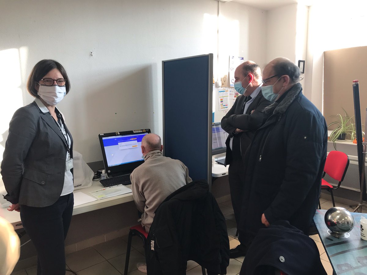 [Tous Mobilisés] semaine des métiers du #numérique #Longuenesse #Pixemploi 
➡️Démarrage d'un parcours de développement de compétences numériques pour des demandeurs d'emploi, avec la présence de Mr le sous-préfet #Audomarois. #espacesocioculturel #airesurlalys <a href="/Prefet62/">Préfet Pas-de-Calais 🇫🇷🇪🇺</a>