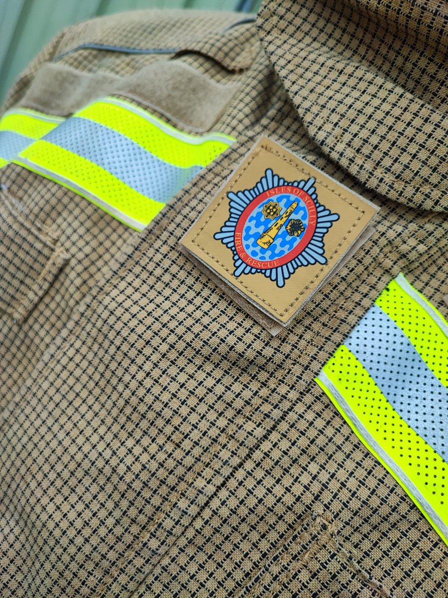 trainingcfrs's tweet image. This weekend training instructors visited St Mary&apos;s on the IOS &amp;amp; spent 2 days working with firefighters from all islands. Entrapment by vehicles and working at height including confined spaces. The islands will be getting busy soon so skills are honed and ready for action.