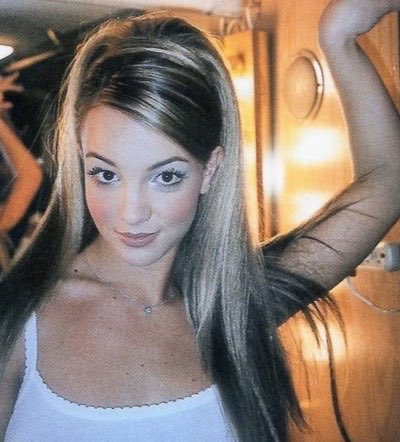 RT @archiveney: britney spears on set of oops i did it again, 2000 https://t.co/3XFiNXcmh1