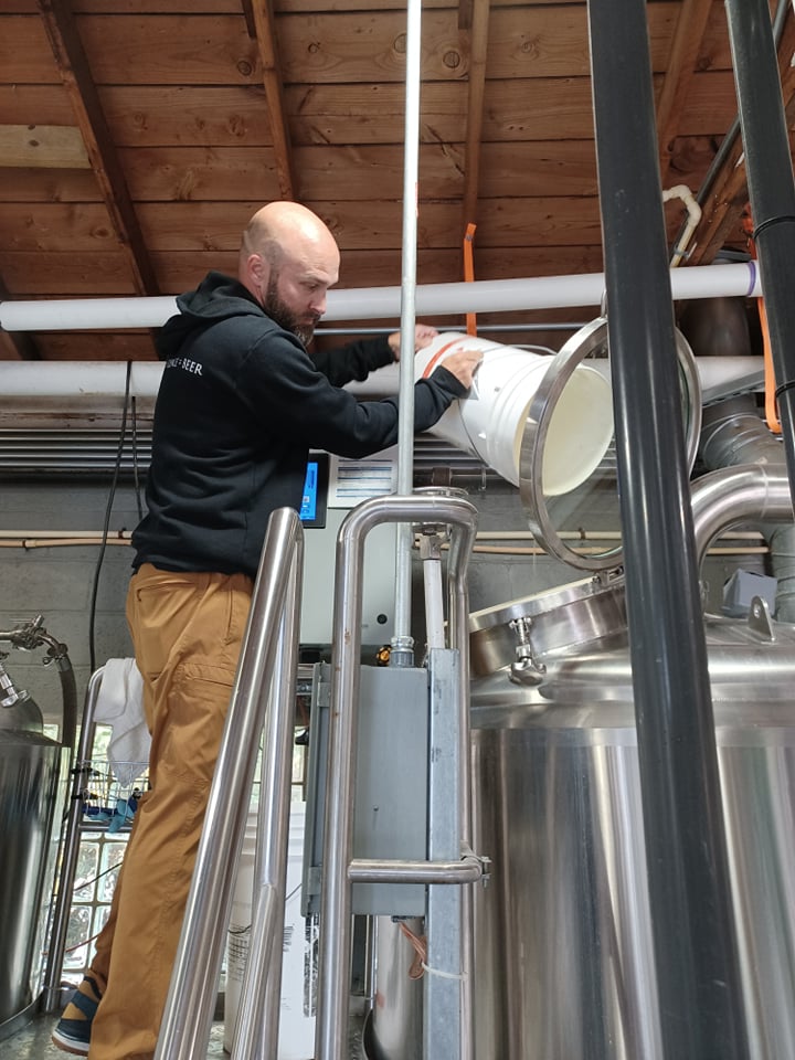 Last month, we teamed up with our friends at Sinistral Brewing Co. to bring you a super crushable lager.  Old Town Charm has a soft, floral, aroma, slightly sweet first impression with a moderately dry, bready finish.

🍺x🐝