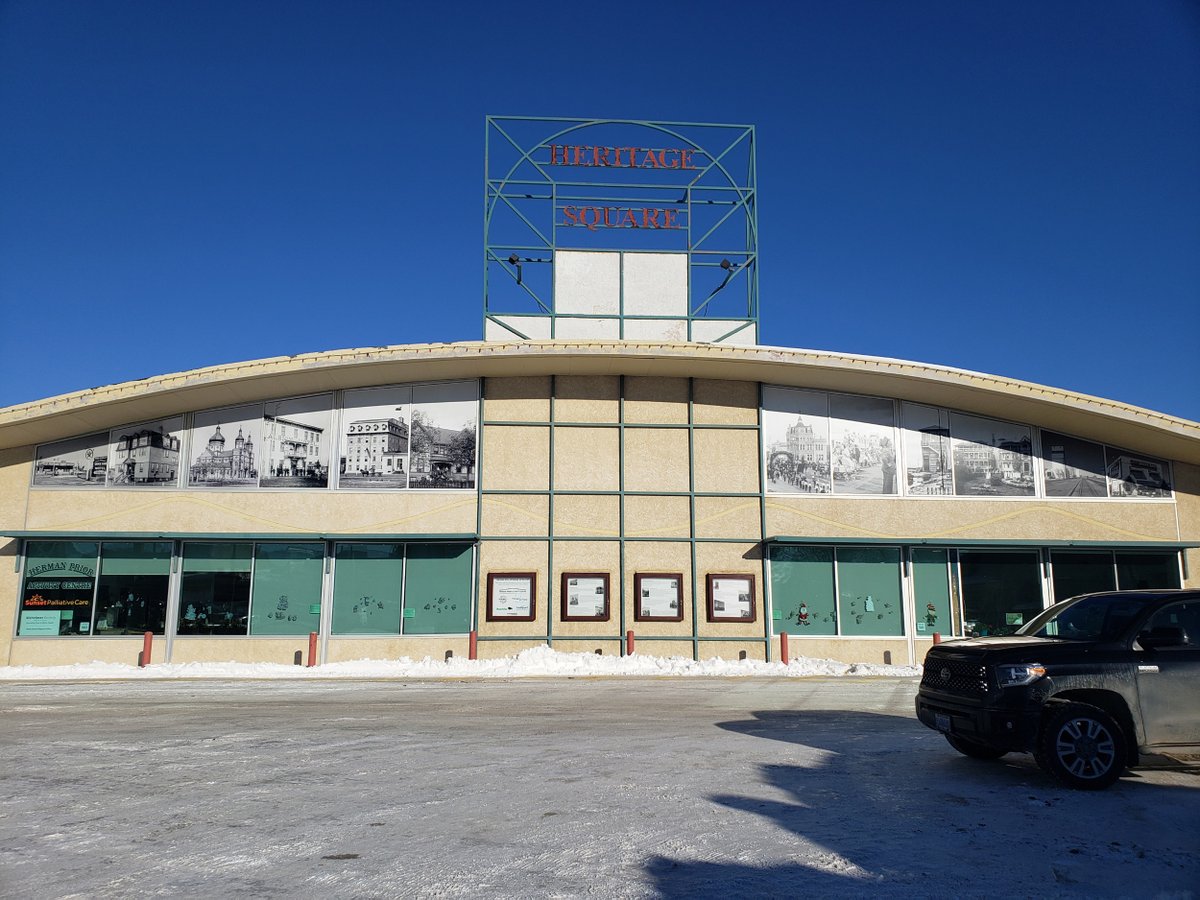 ProimageSigns1's tweet image. This was a feel good project that showcases Portage's history. We wrapped the upper windows covering up some unsightly insulation in the process and installed some Aluminum Composite Panels at Street level to help tell the story    #windowgraphics