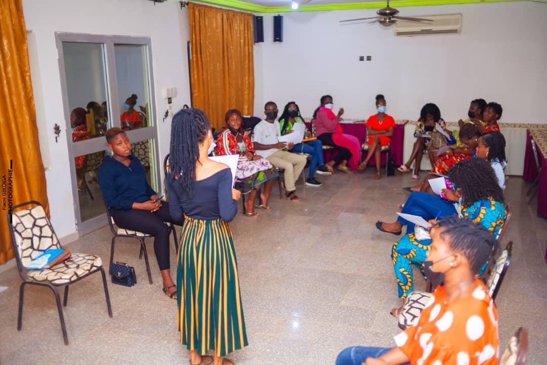 C'est parti pour la retraite des militantes féministes du Bénin ! Pendant une semaine entière, les participantes venues des quatre coins du 🇧🇯 vont réfléchir ensemble sur les actions conjointes pour l'éradication des VBG ! Nous sommes heureuses de les accueillir ici à Dangbo🤩⤵️