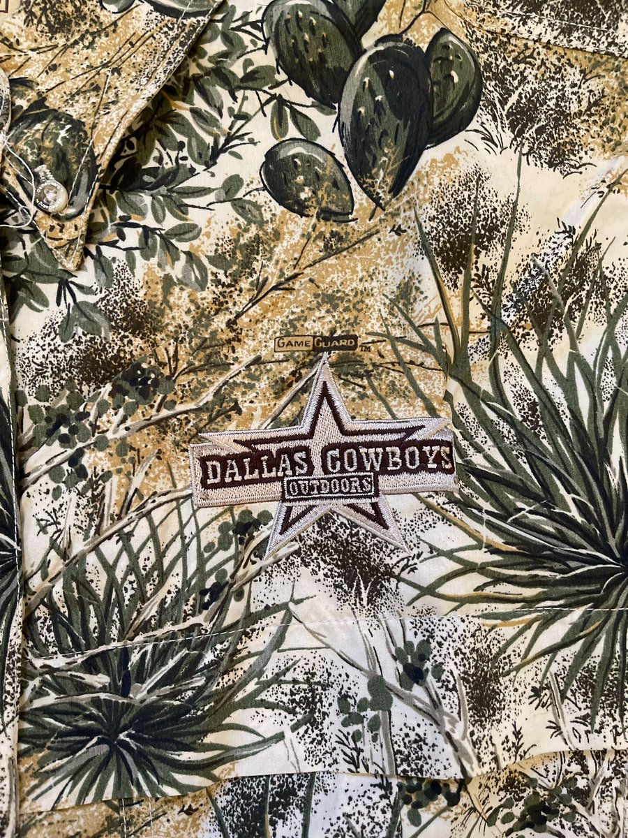 ChillinThird's tweet image. LIMITED TIME ONLY
Dallas Cowboys/Third Coast Chillin Game Guard shirts. We have Medium, Large and 2 XL in long sleeve and Medium micro fiber short sleeve. 
$50 for long sleeve
$45 for short sleeve
Message me to get yours today!!