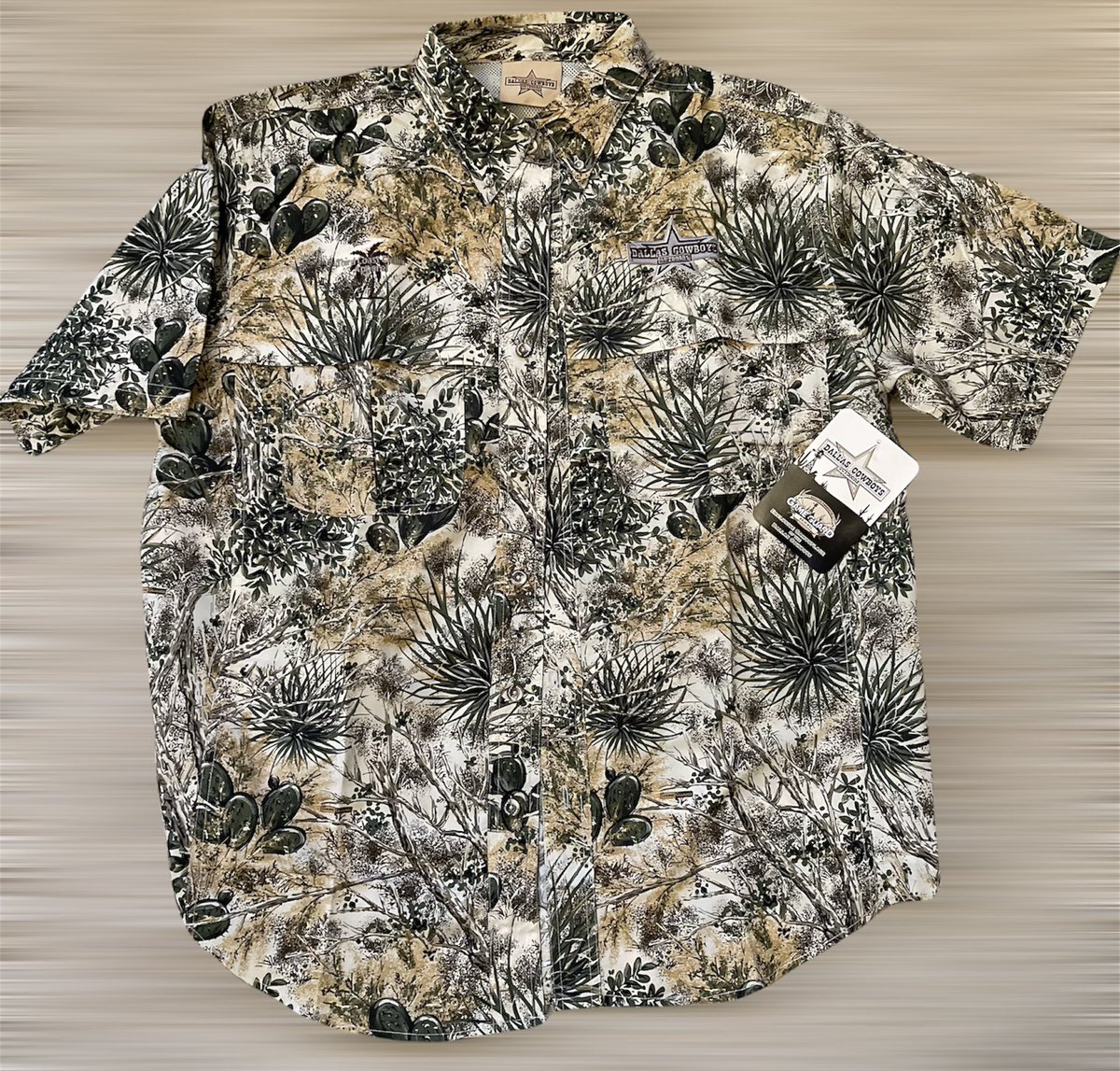 ChillinThird's tweet image. LIMITED TIME ONLY
Dallas Cowboys/Third Coast Chillin Game Guard shirts. We have Medium, Large and 2 XL in long sleeve and Medium micro fiber short sleeve. 
$50 for long sleeve
$45 for short sleeve
Message me to get yours today!!